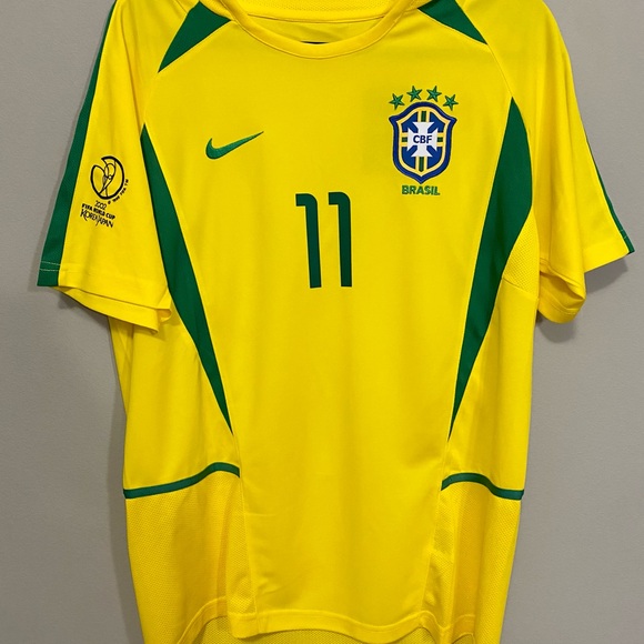 Brazil 2002 Ronaldinho World Cup home soccer jersey - Picture 2 of 4